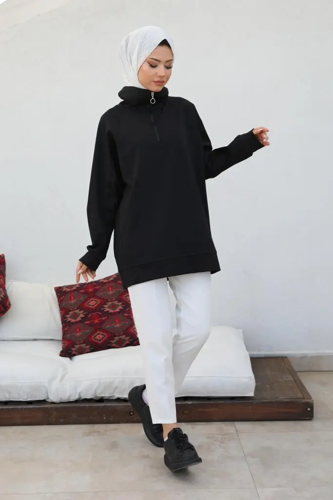 Black Raglan Sleeve Raised Hijab Sweatshirt-detail