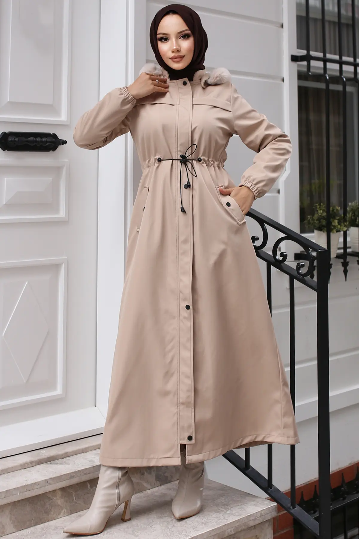 Long Bondite Coat With Plush Inside And Fur Collar-detail