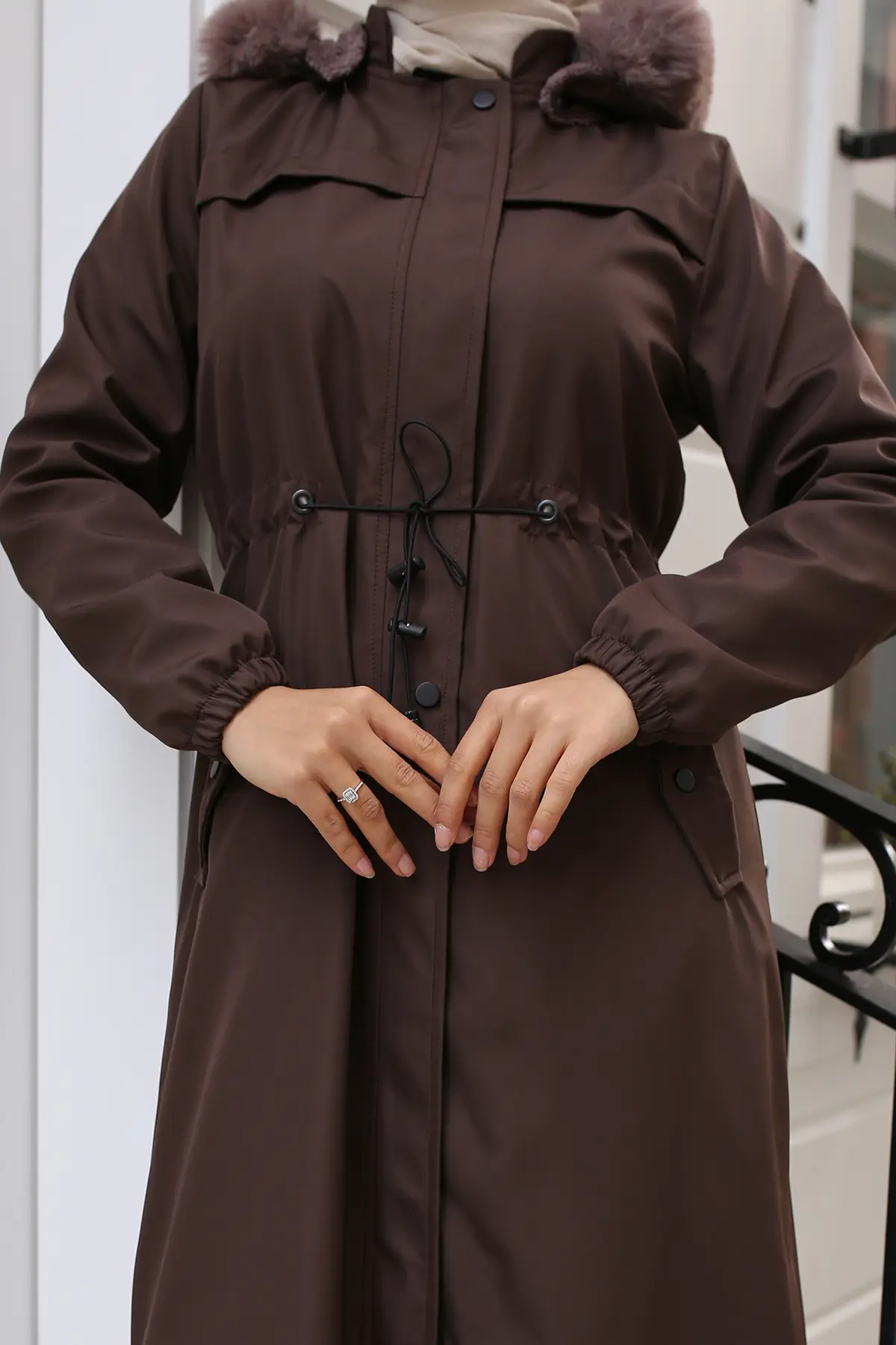 Long Bondite Coat With Plush Inside And Fur Collar-detail