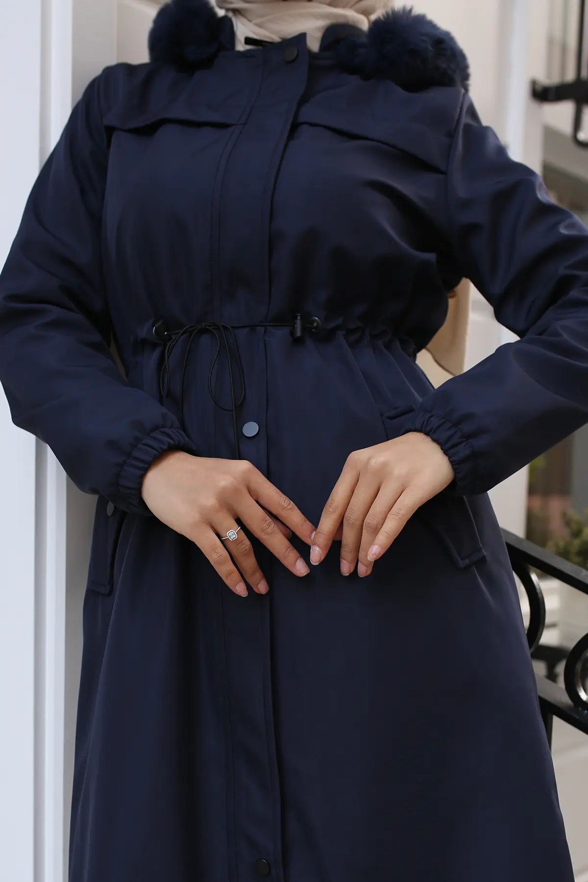 Long Bondite Coat With Plush Inside And Fur Collar-detail