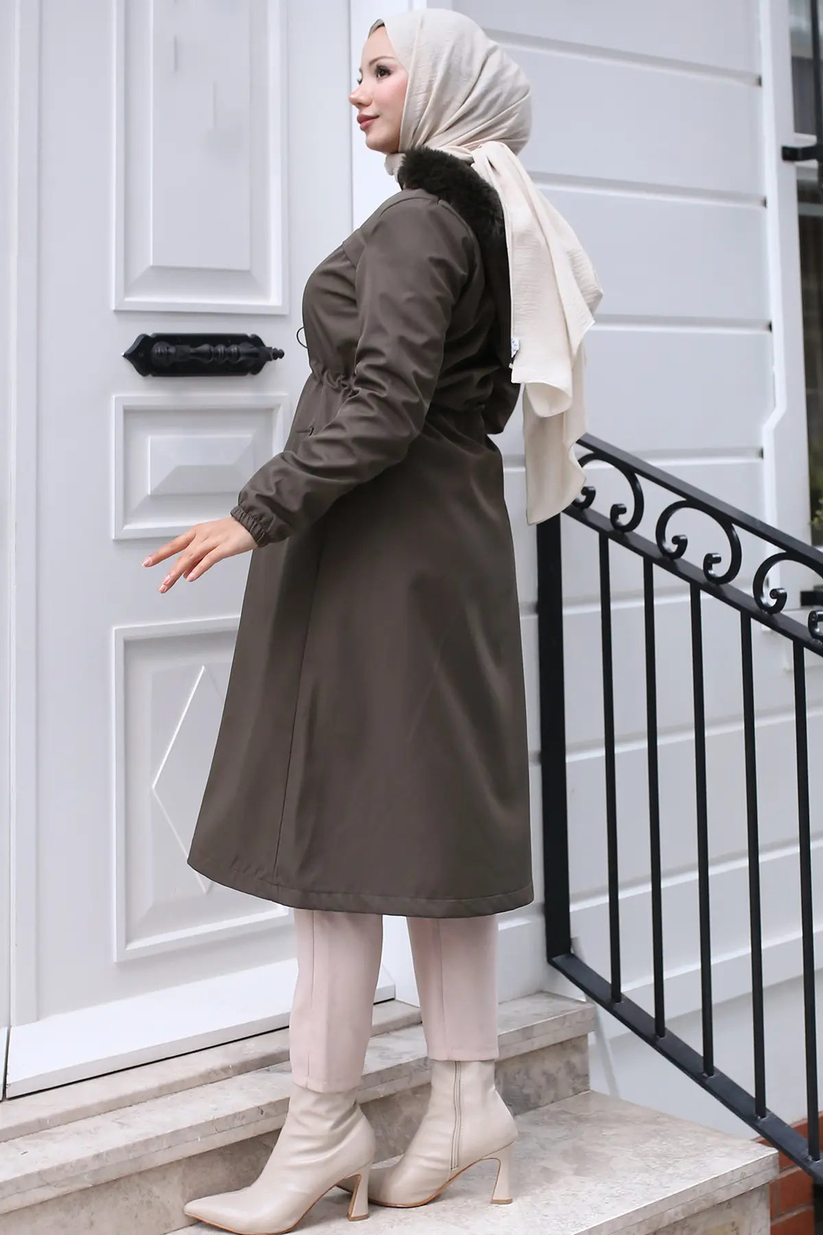 Bondite Coat With Plush Inside And Fur Collar-detail