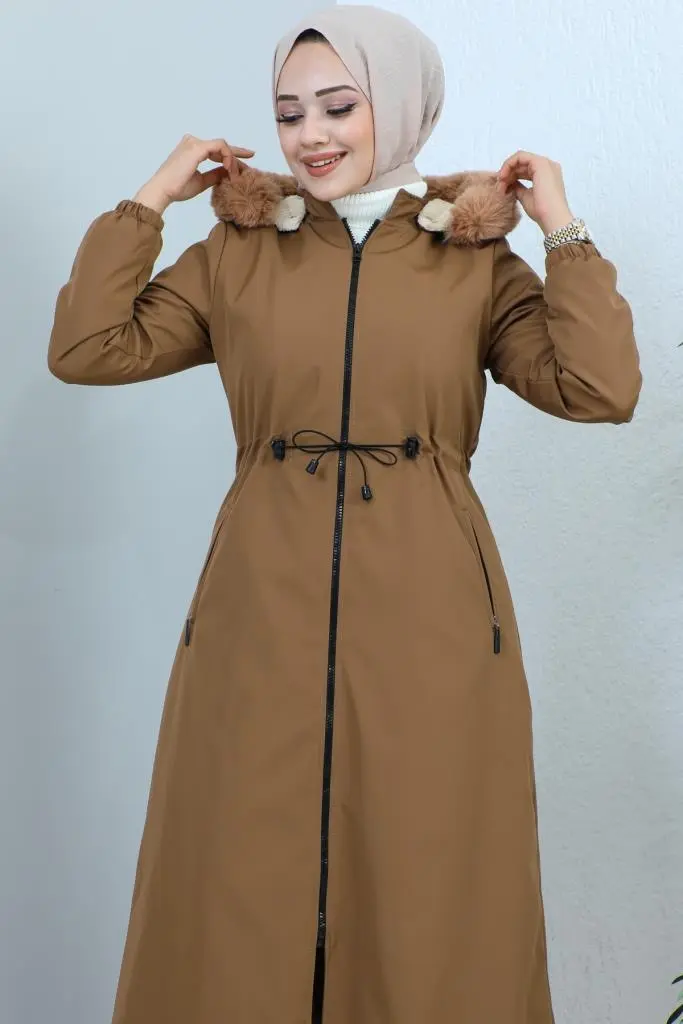 1055 Yakası Kürk Detaylı Kapüşonlu Uzun Bondit Kaban Taba-detail