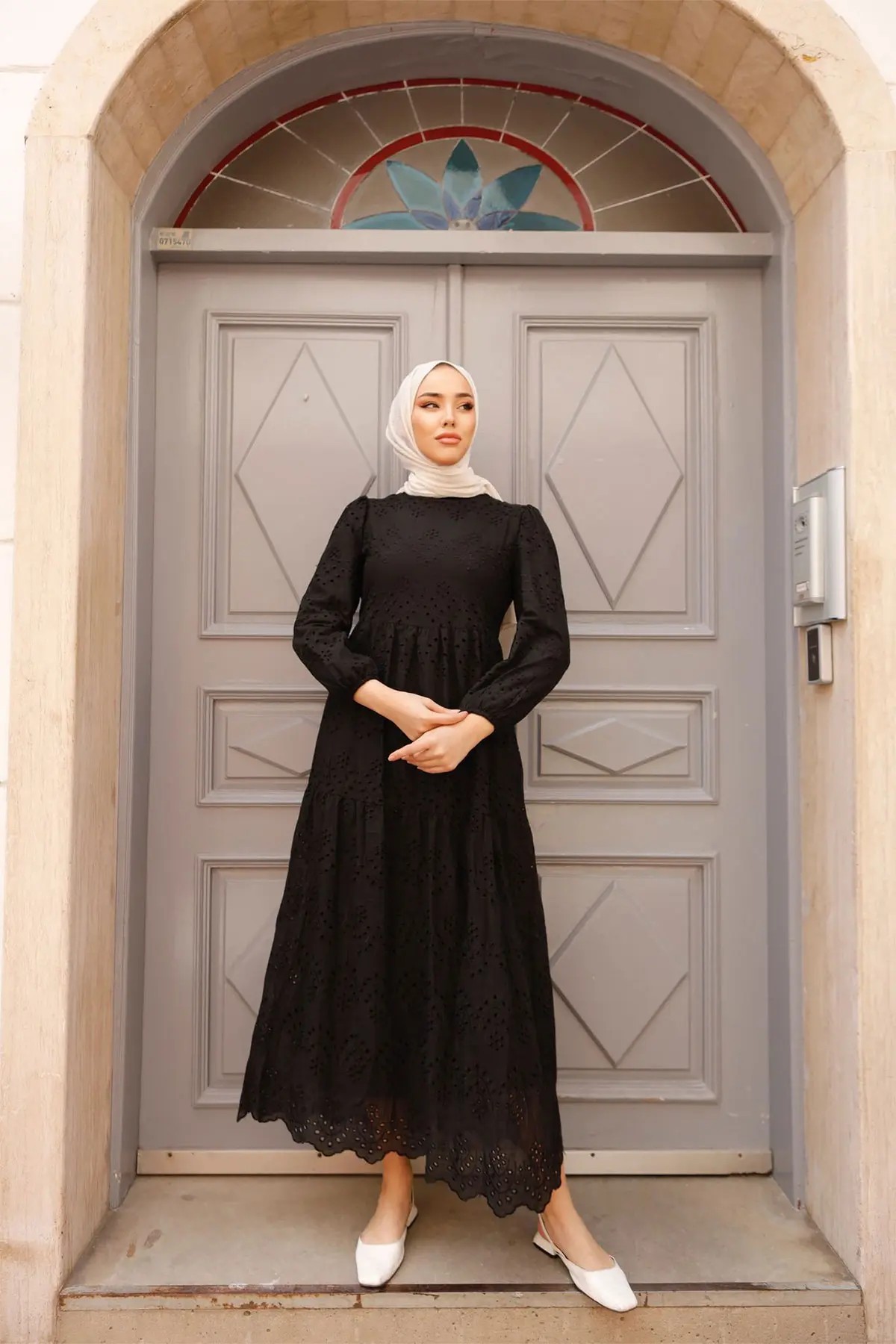 1073 Dantelli Elbise Siyah-detail