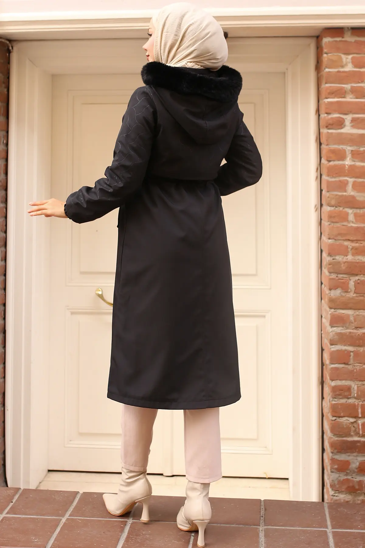 Bondite Coat With Plush Inside And Fur Collar-detail