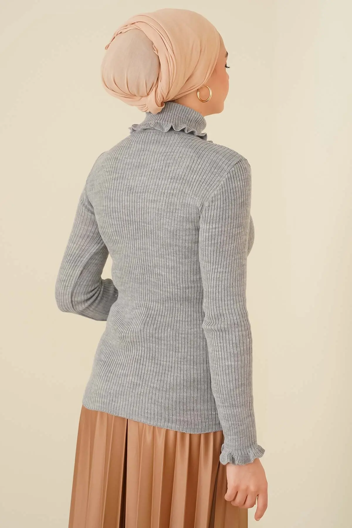 11013 Fırfır Detaylı Boğazlı Triko Kazak Gri-detail