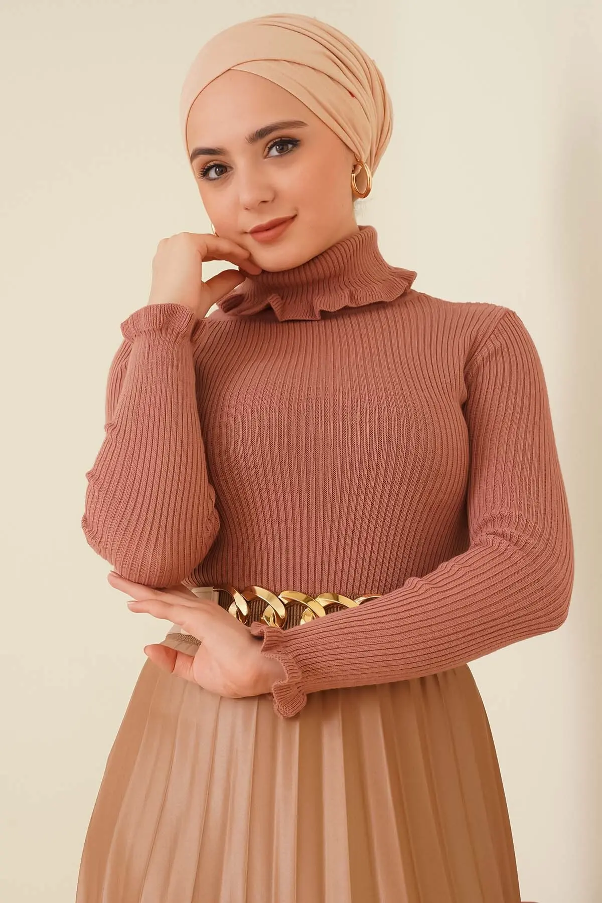 11013 Fırfır Detaylı Boğazlı Triko Kazak Gül Kurusu-detail