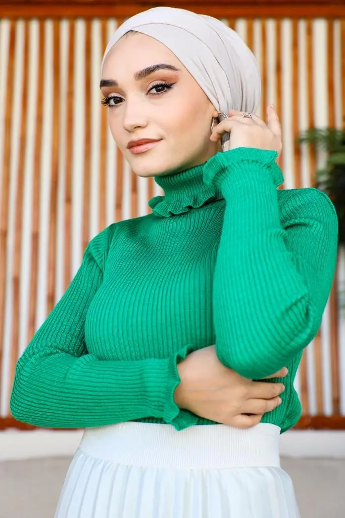 11013 Fırfır Detaylı Boğazlı Triko Kazak Yeşil-detail
