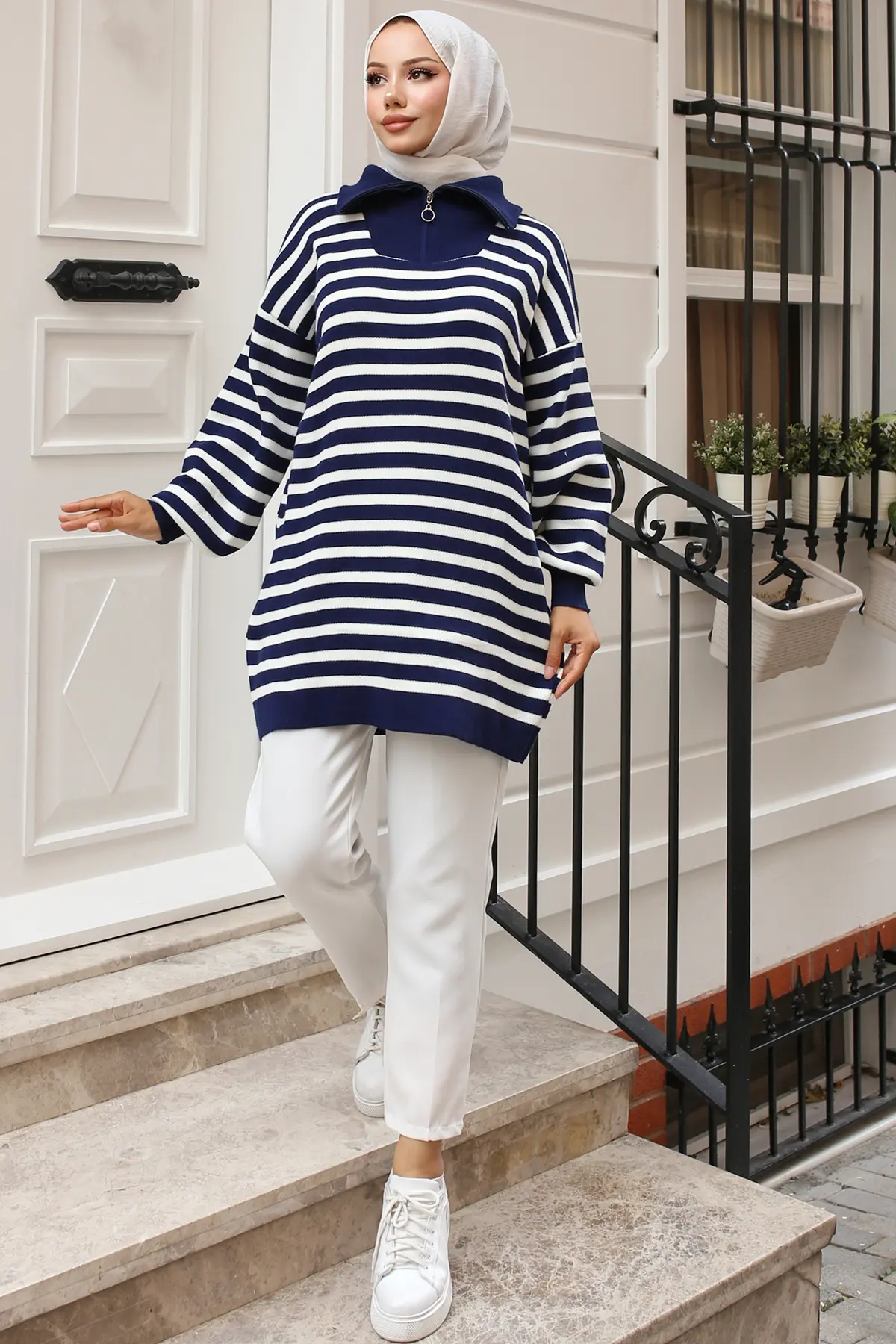 11020-03 Yakası Fermuarlı Çizgili Triko Tunik Lacivert-detail