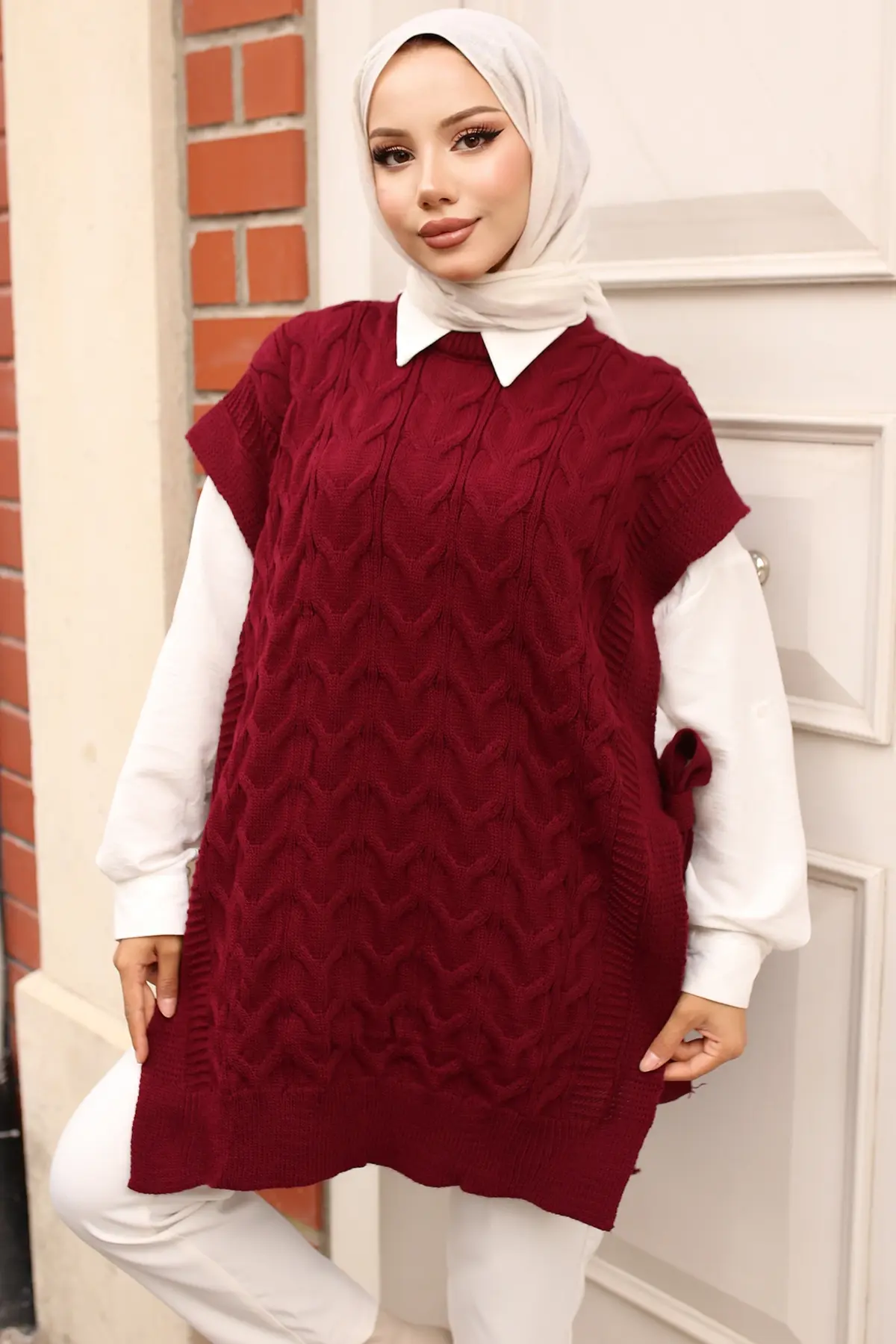 Sweater With Side Belt Ties-detail