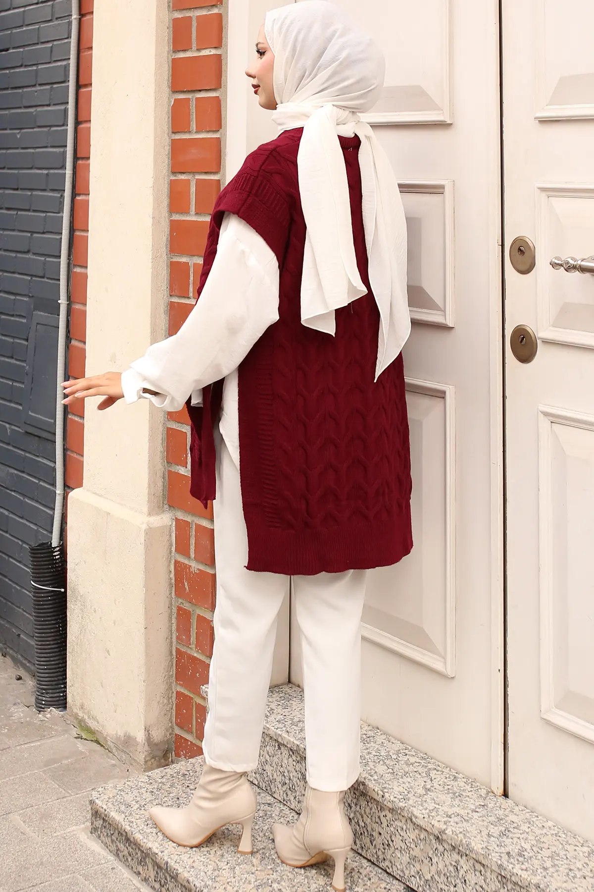 Sweater With Side Belt Ties-detail