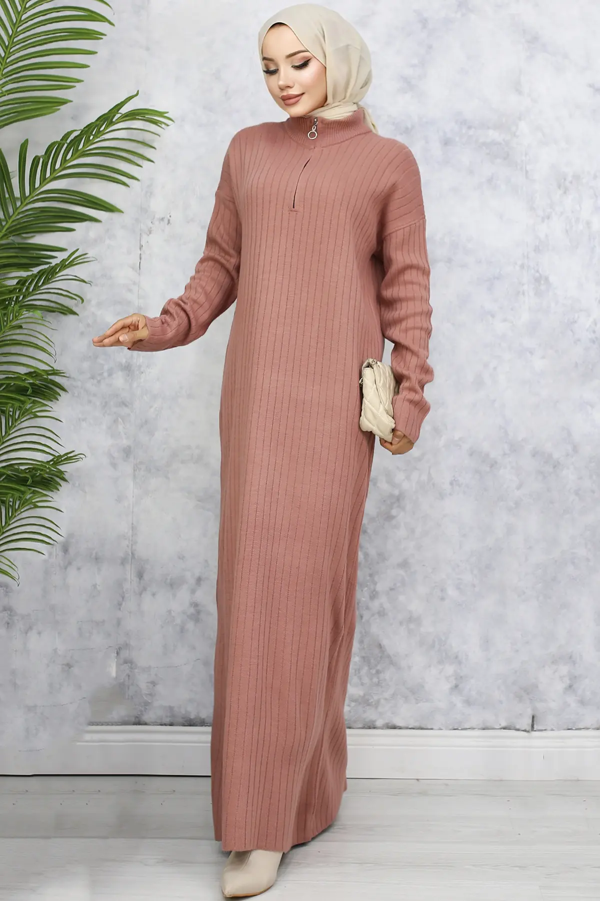 Long Knitwear Dress With Zipped Collar-detail
