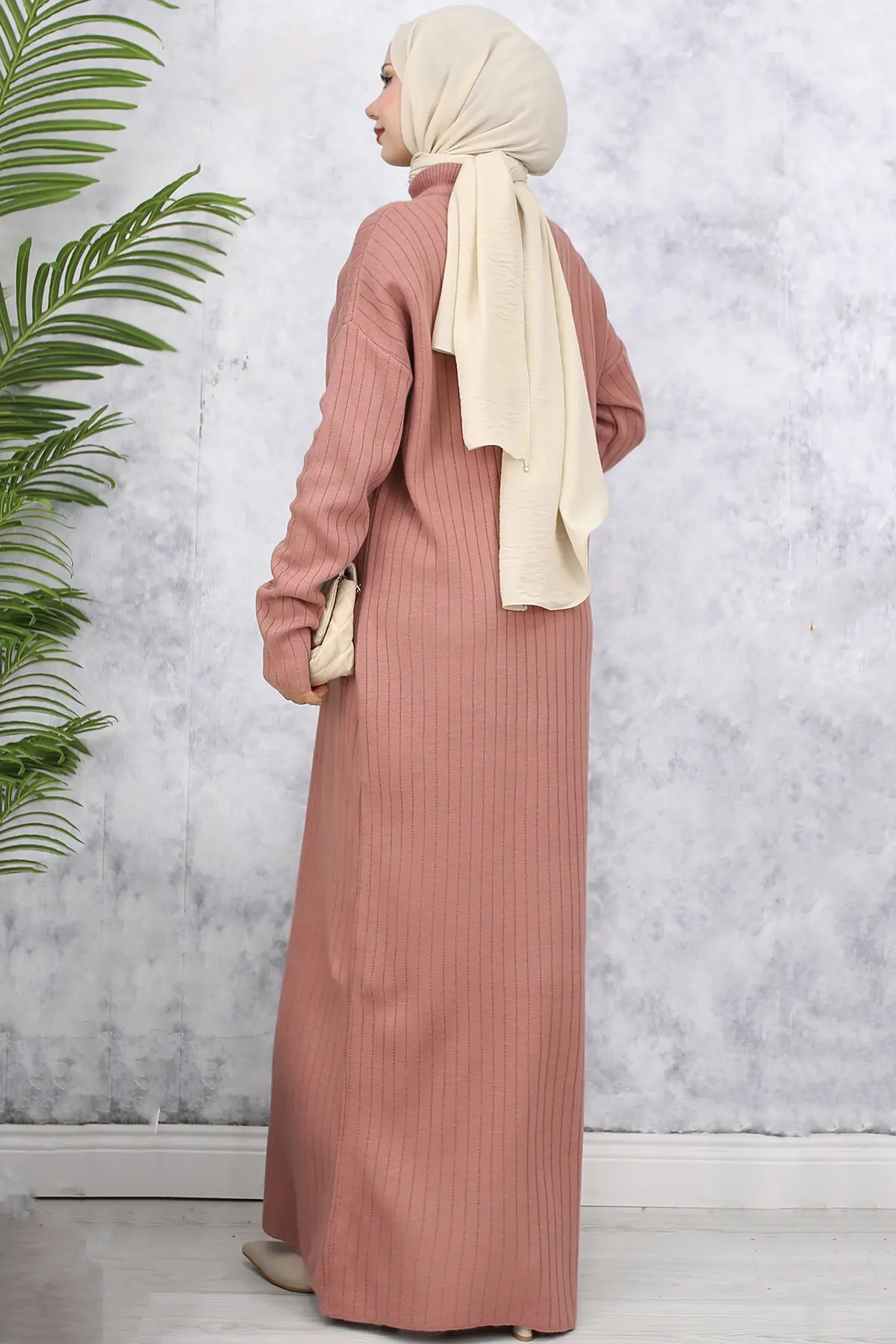Long Knitwear Dress With Zipped Collar-detail