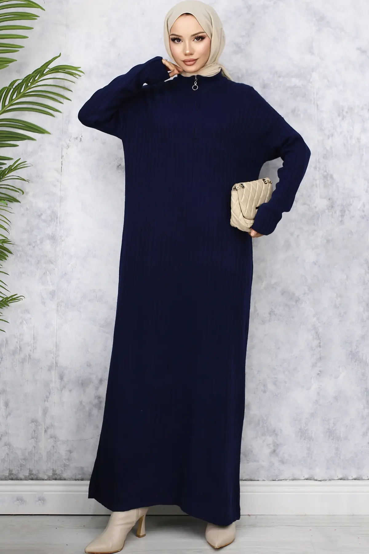 Long Knitwear Dress With Zipped Collar-detail