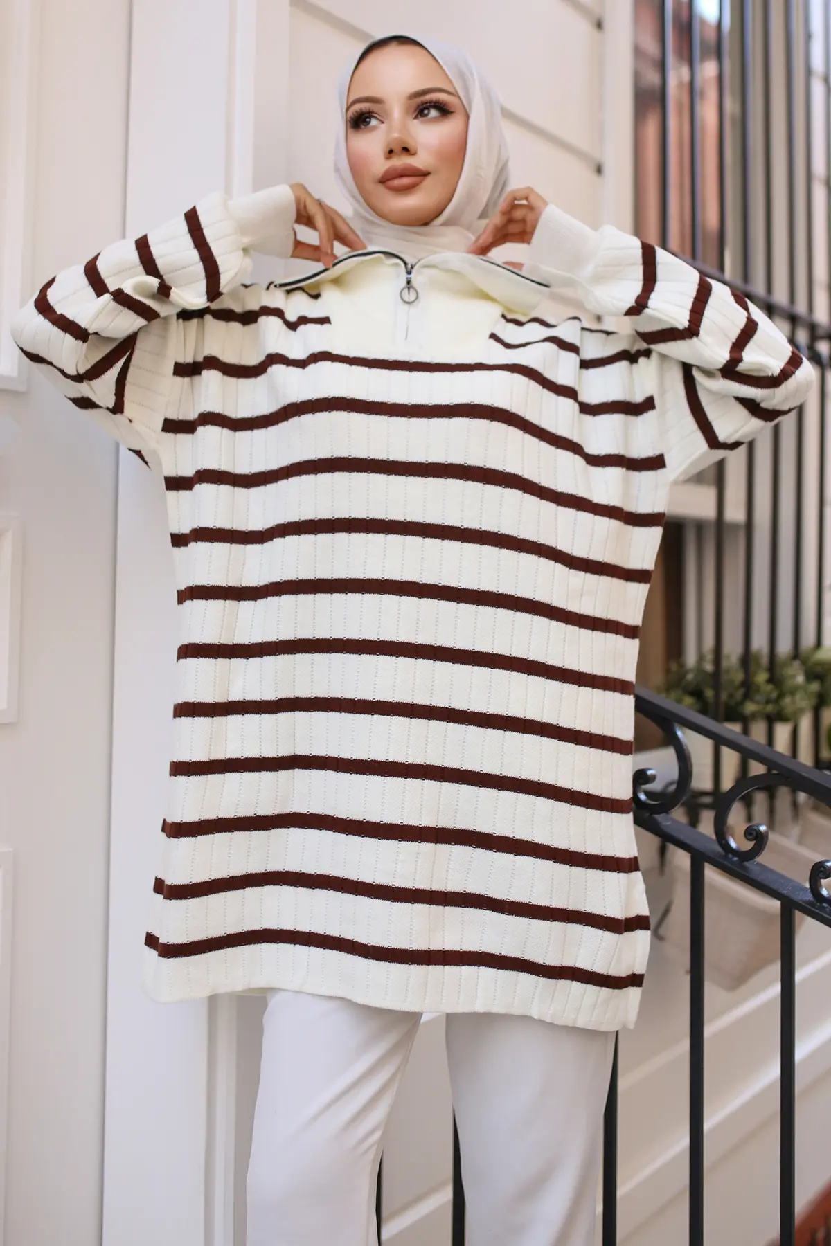 11041-32 Yakası Fermuarlı Fitilli Çizgili Triko Tunik Kahverengi-detail