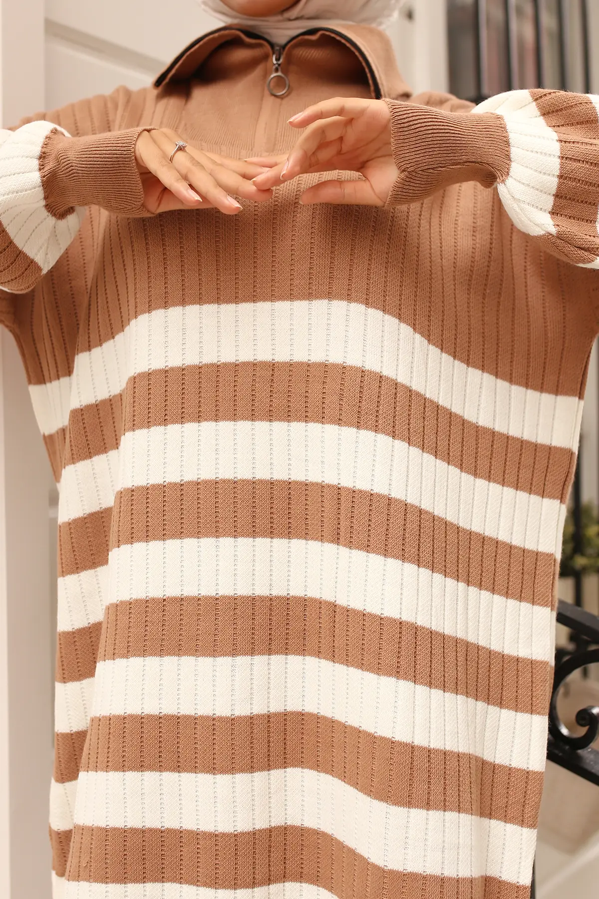Ribbed Striped Knitwear Dress-detail