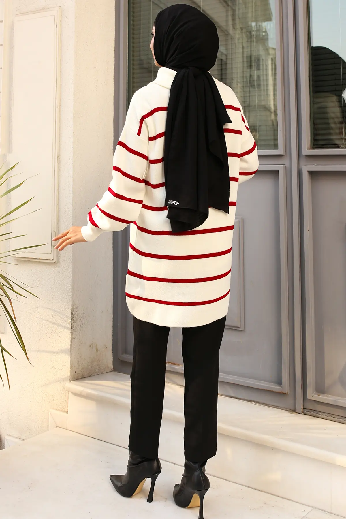 Striped Sweater Tunic With Zipper Collar-detail
