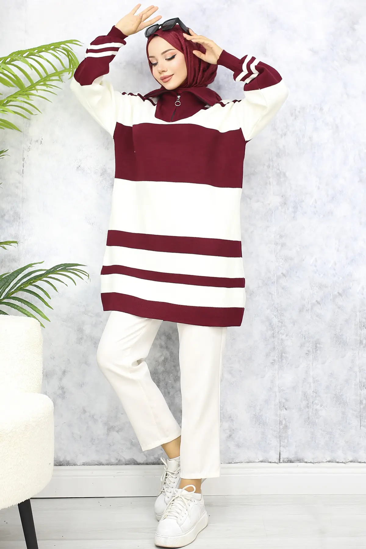 Sweater Tunic With Zipper Neck-detail