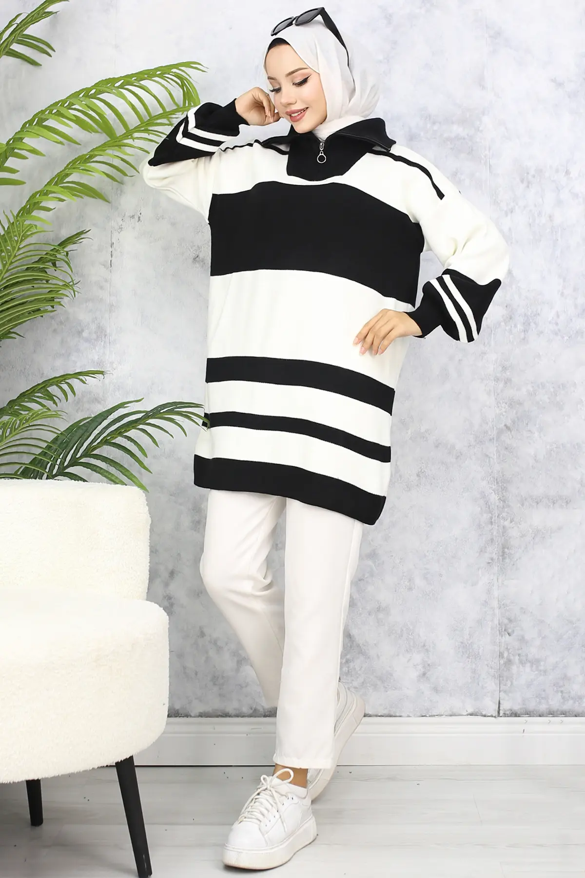 Sweater Tunic With Zipper Neck-detail