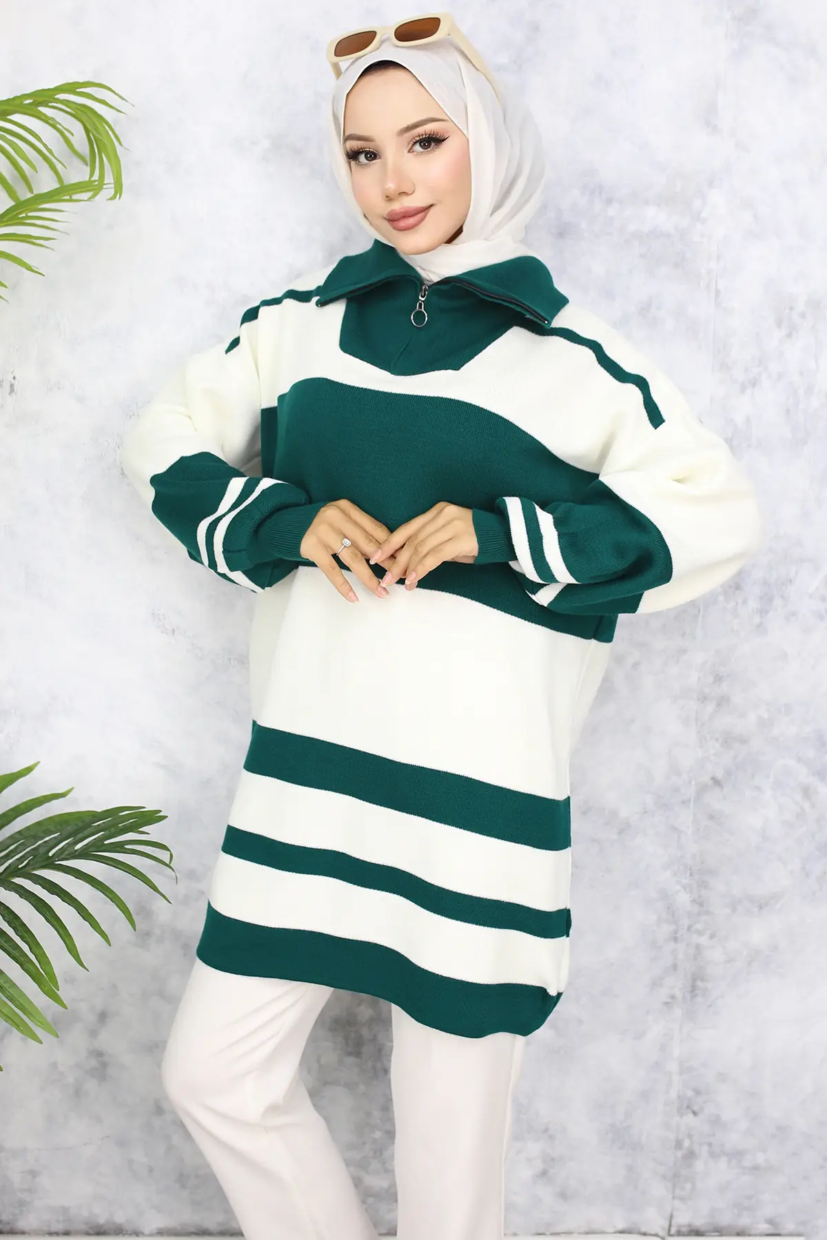 Sweater Tunic With Zipper Neck-detail