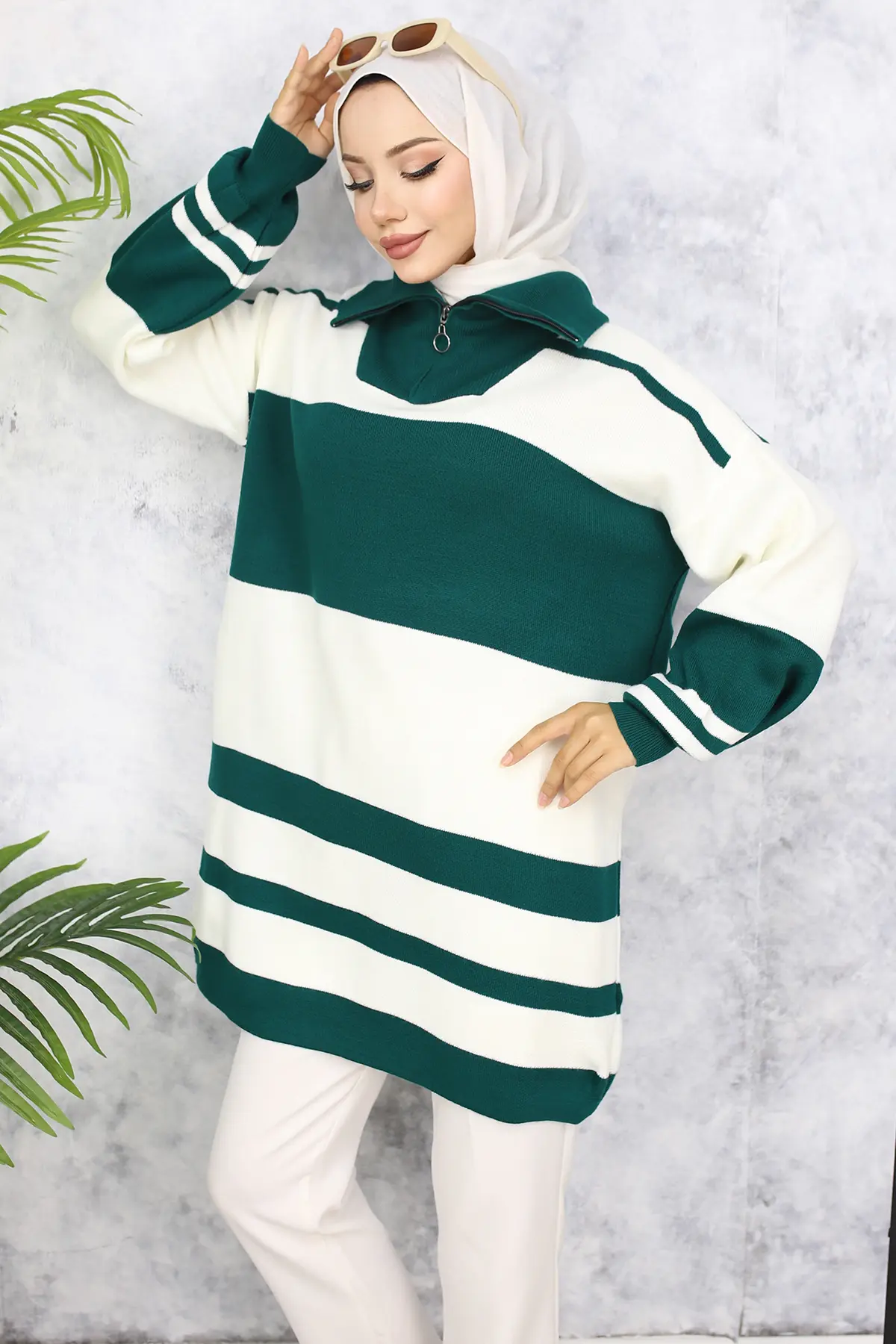 Sweater Tunic With Zipper Neck-detail