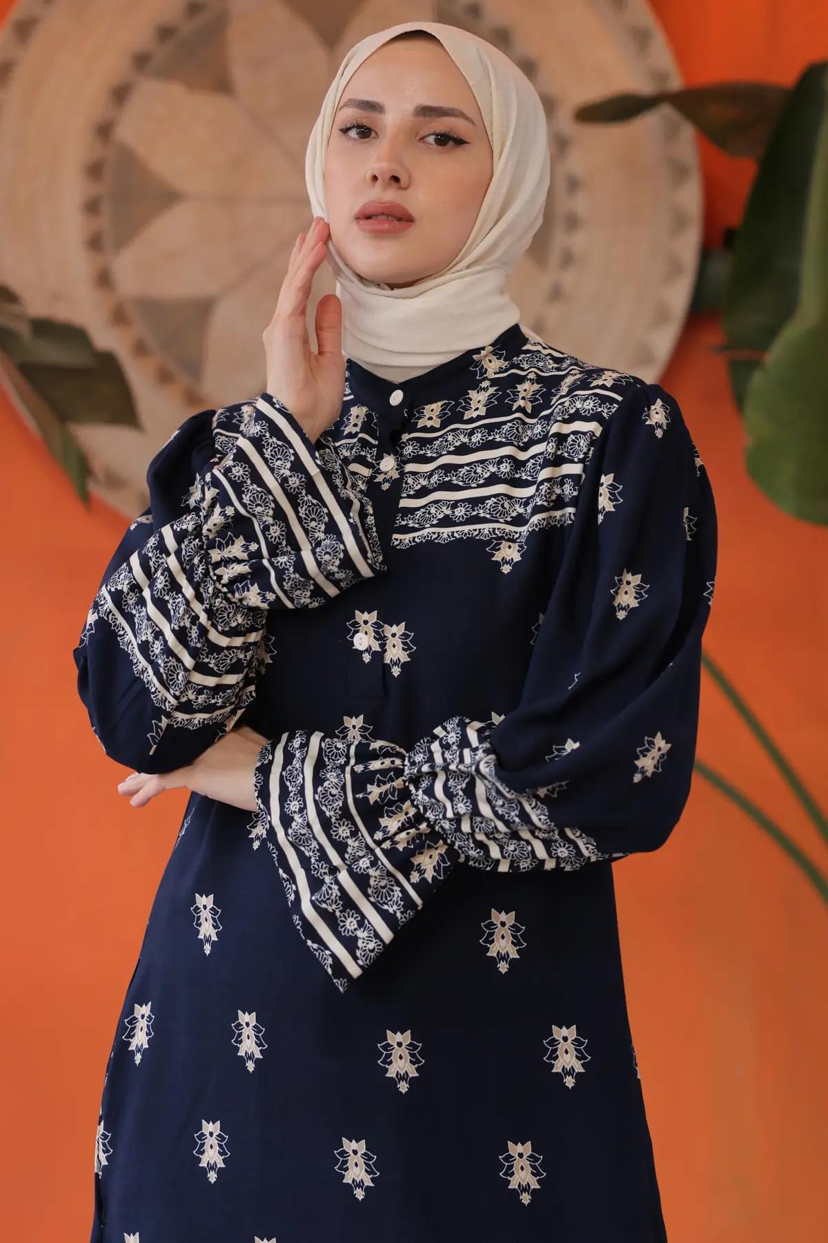 12001 Kolu Büzmeli Elbise Lacivert-detail