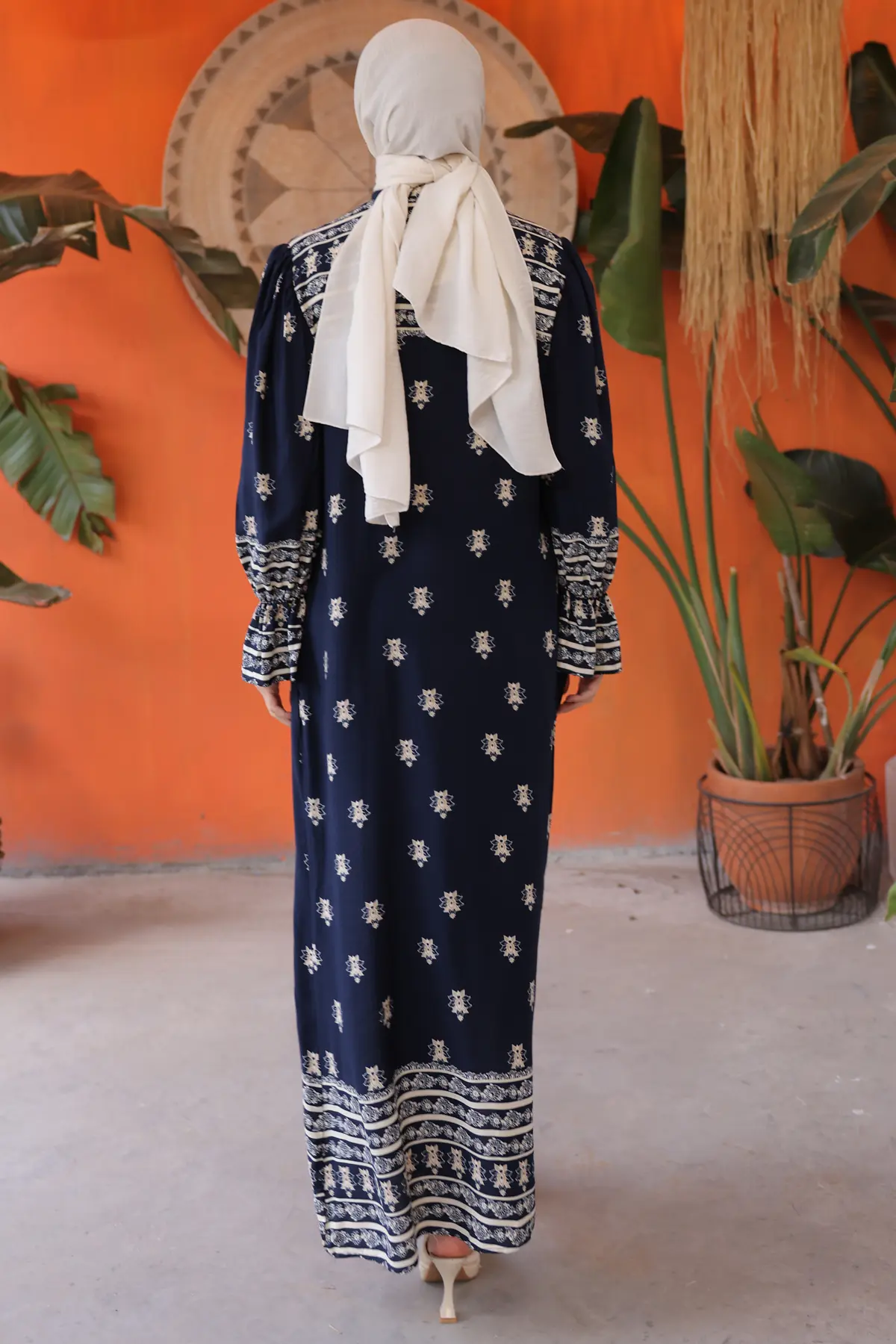 12001 Kolu Büzmeli Elbise Lacivert-detail