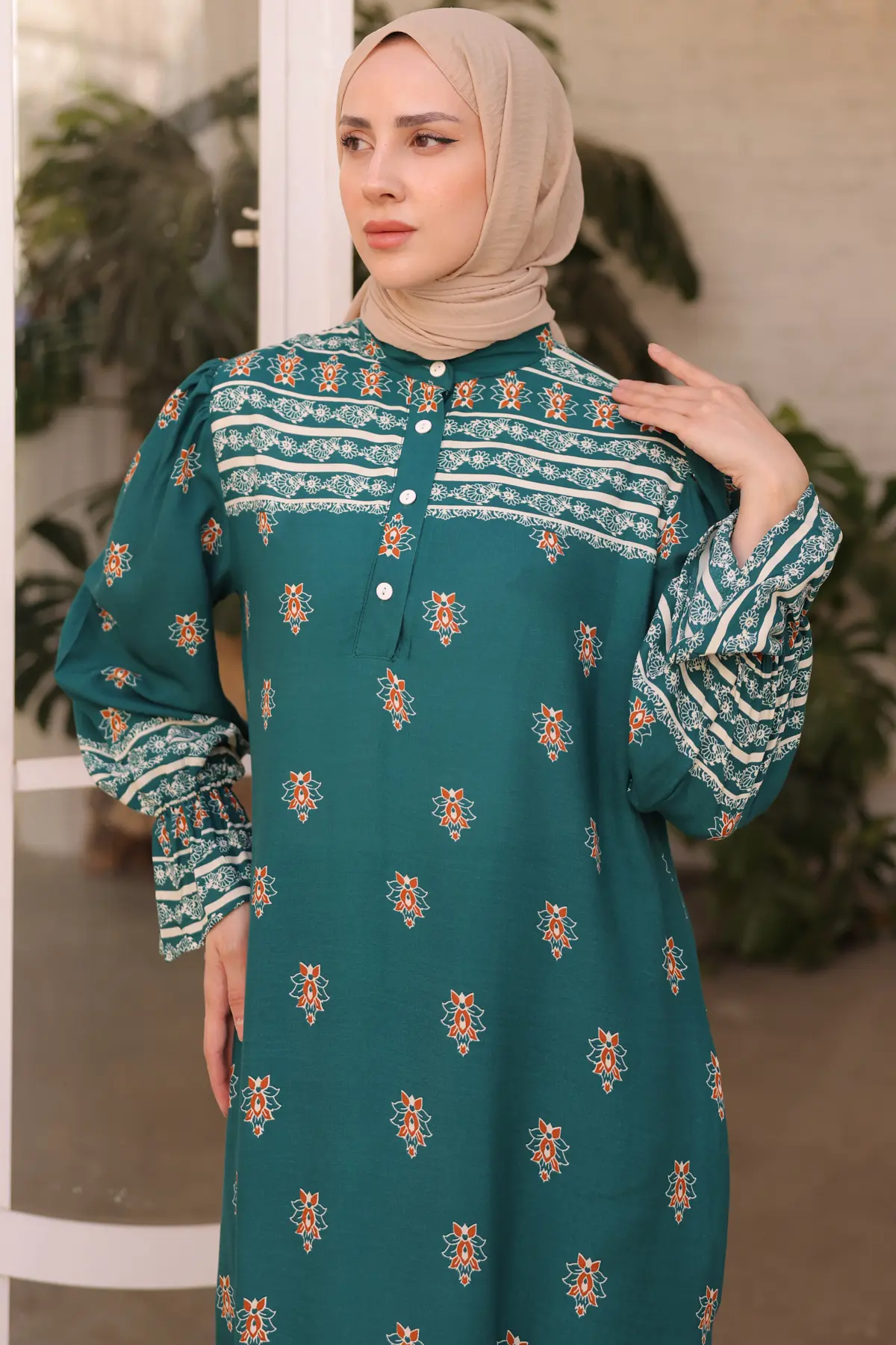 12001 Kolu Büzmeli Elbise Zümrüt Yeşili-detail