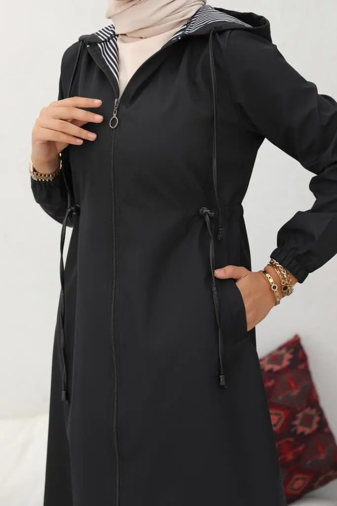 Seasonal Black Cap-detail