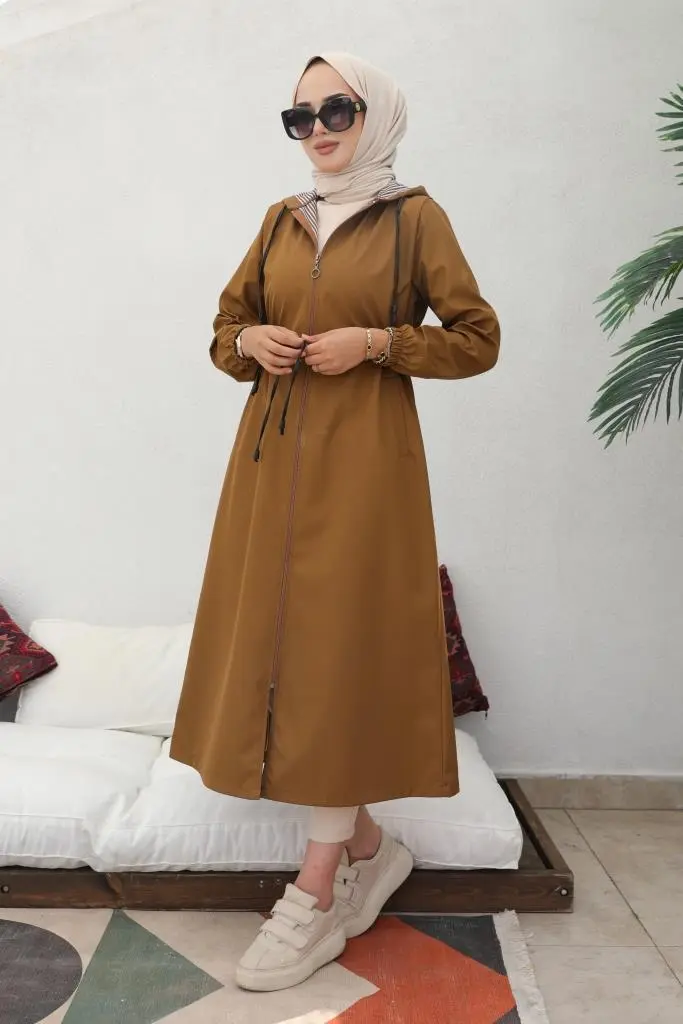 Tan Seasonal Cap-detail