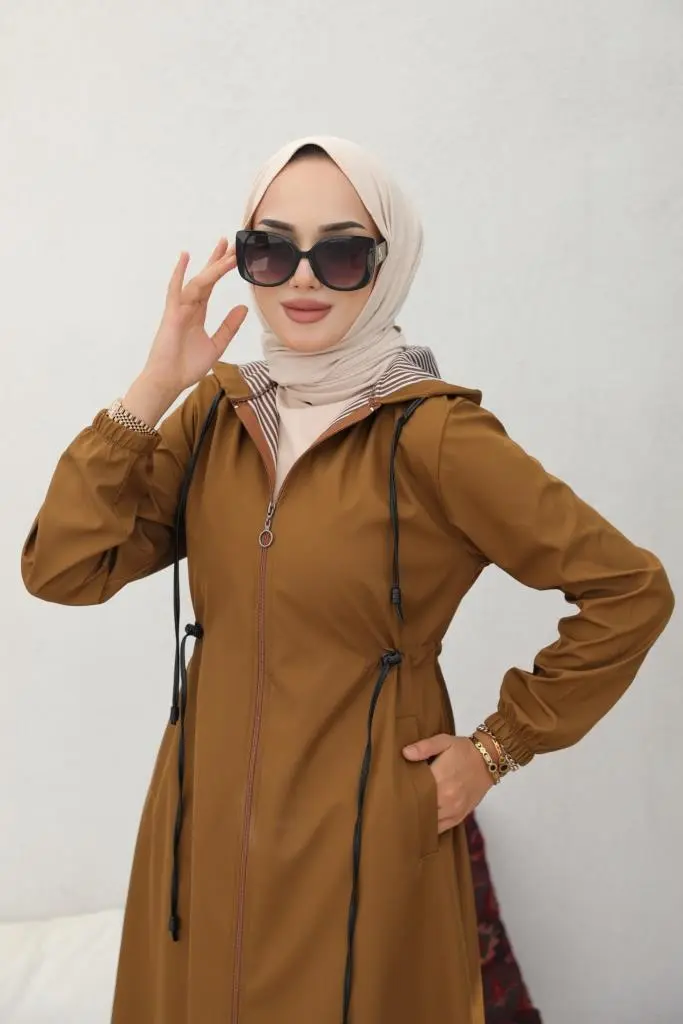 Tan Seasonal Cap-detail