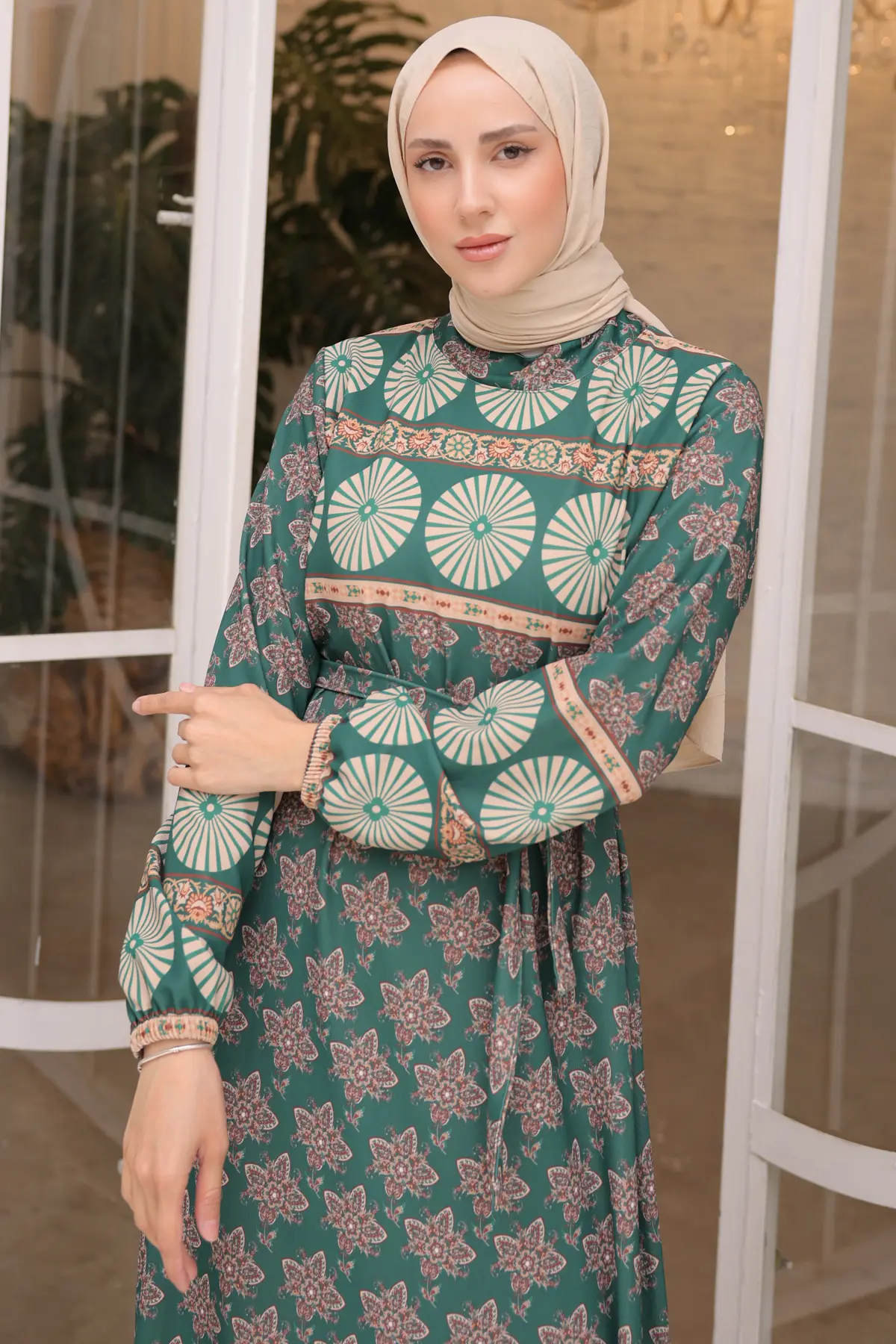 New Floral Patterned Dress-detail