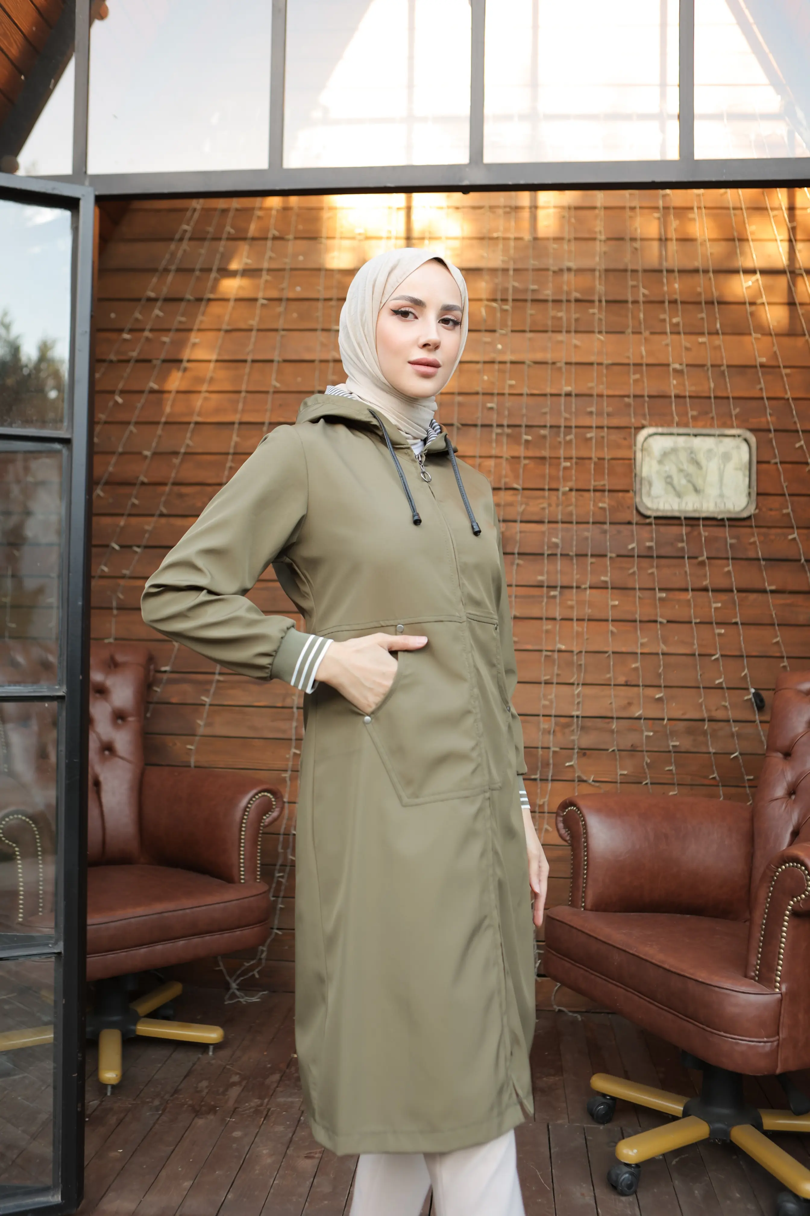 Pocket Detailed Trench Coat-detail