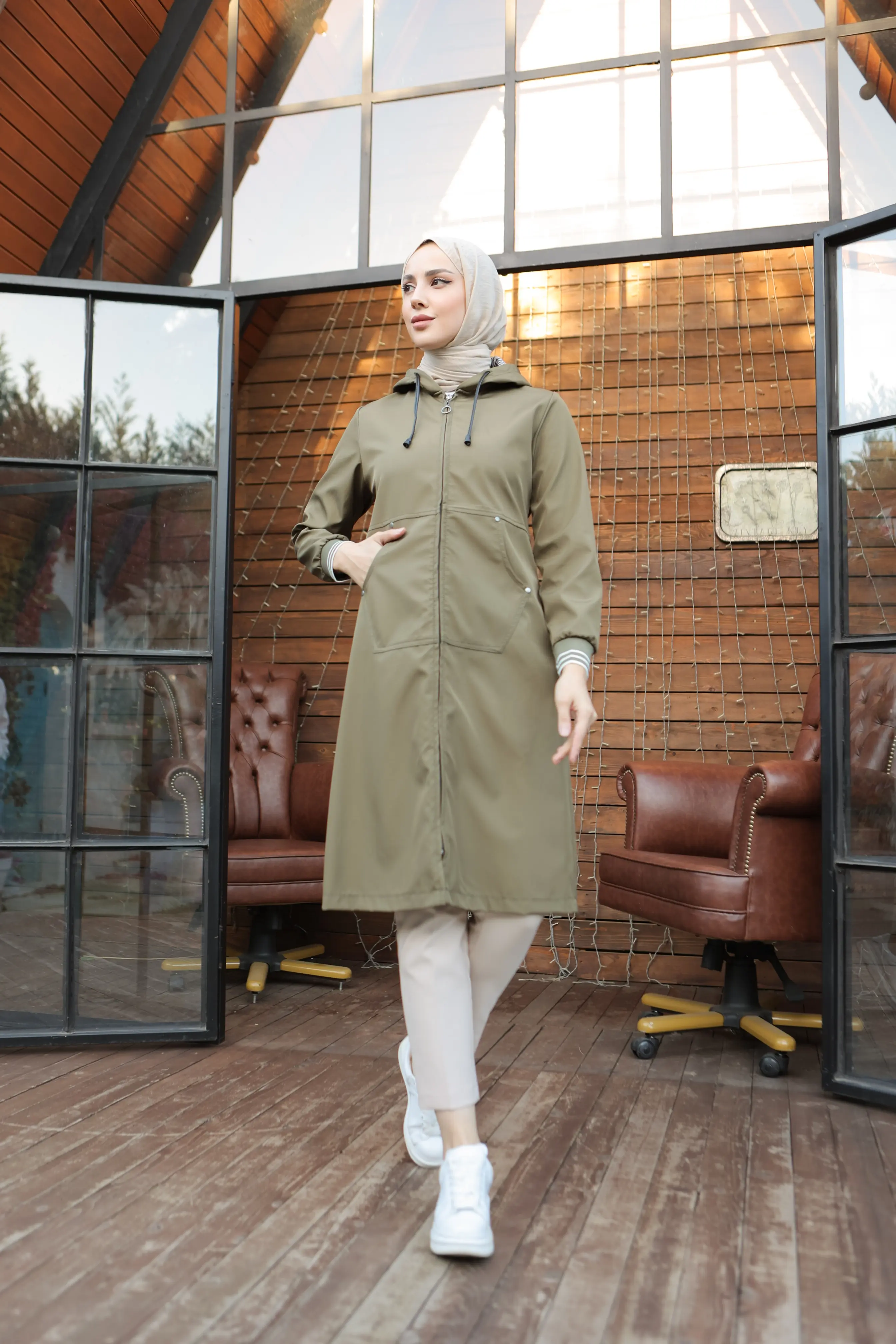 Pocket Detailed Trench Coat-detail