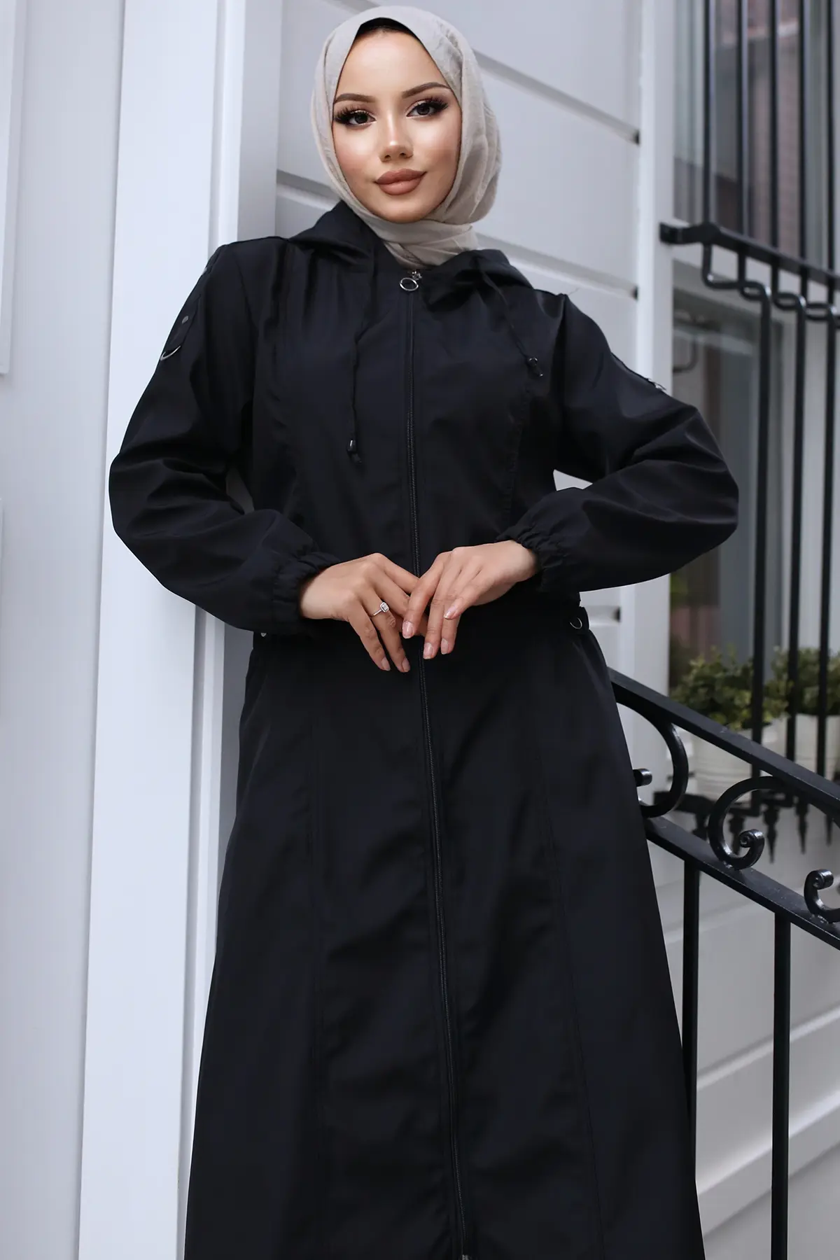 Seasonal Trench Coat-detail