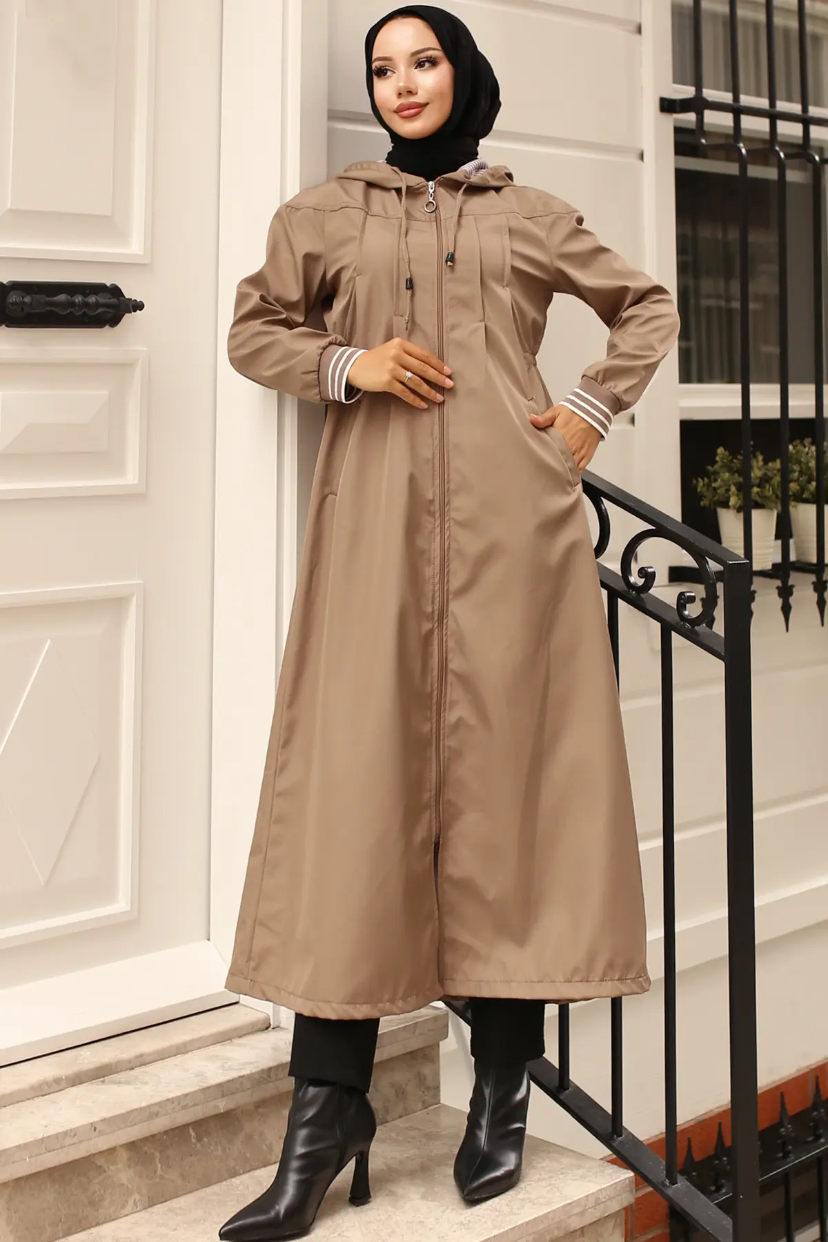 Mevsimlik Kapüşonlu Trençkot-detail