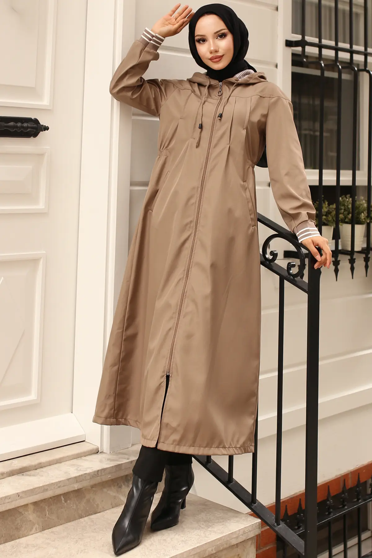 Mevsimlik Kapüşonlu Trençkot-detail