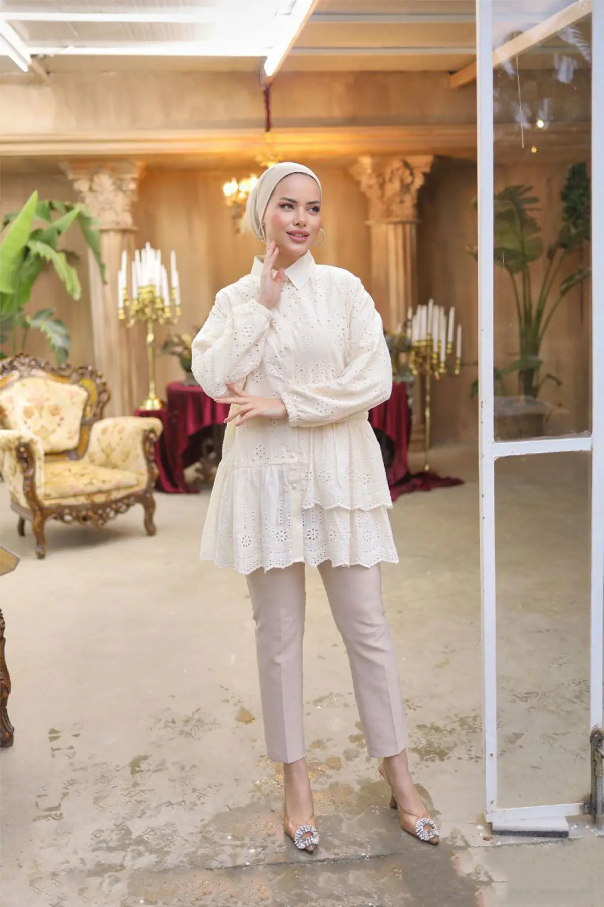 1376 İnci Düğmeli Dantelli Gömlek Krem-detail