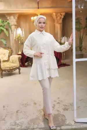 1376 İnci Düğmeli Dantelli Gömlek Krem