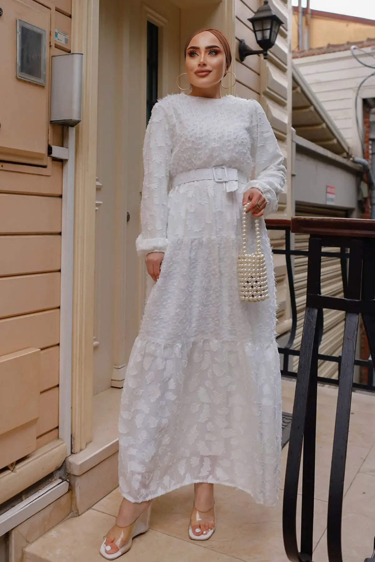 1389-1 Kemerli Kesme Şifon Elbise Beyaz-detail