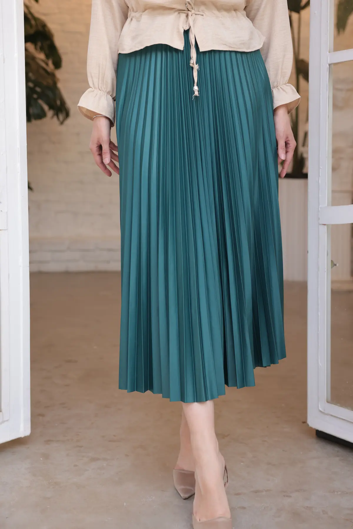 Pleated Skirt-detail