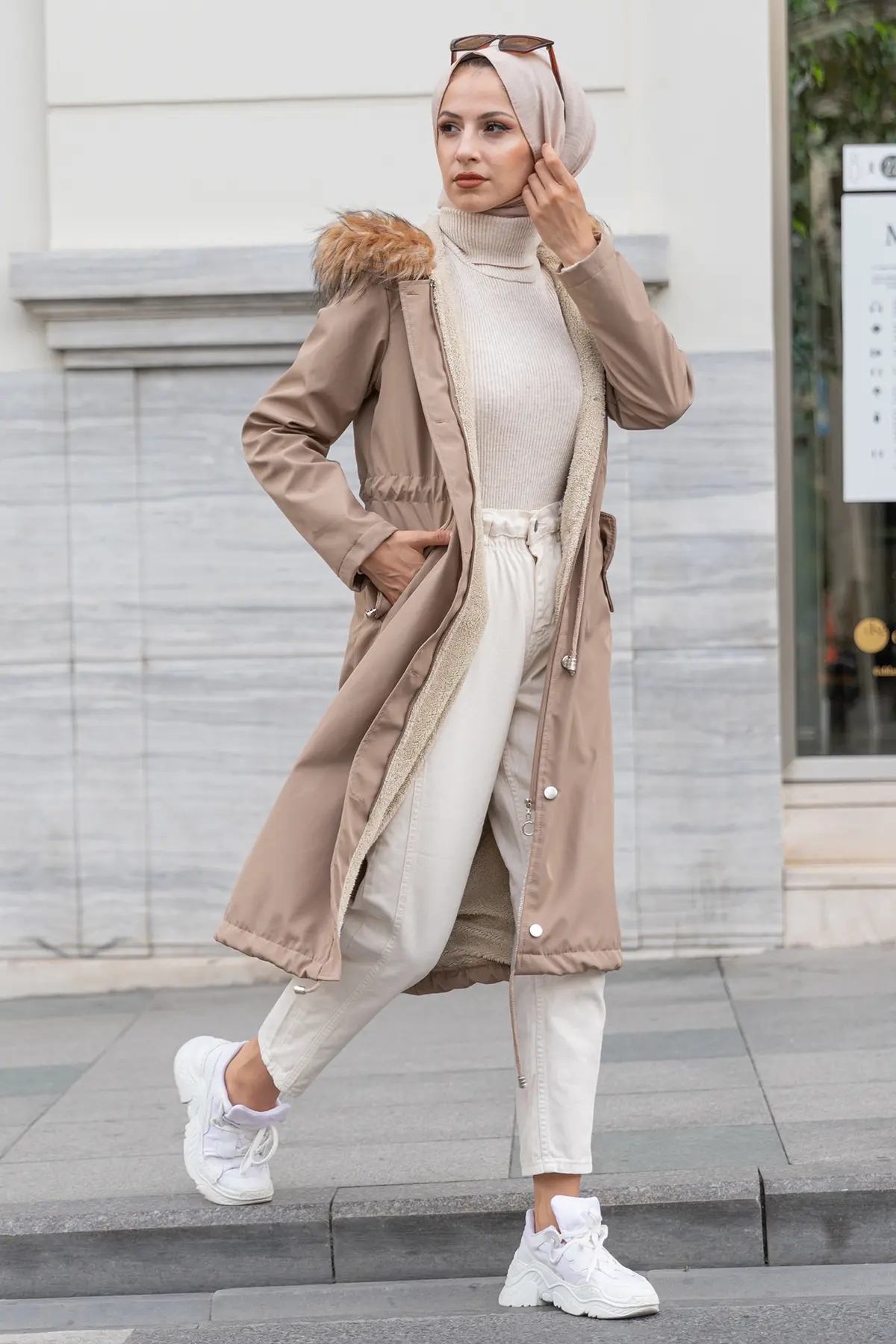 1601 Yakasi Kürklü İçi̇ Peluş Bondi̇t Kaban Vizon-detail