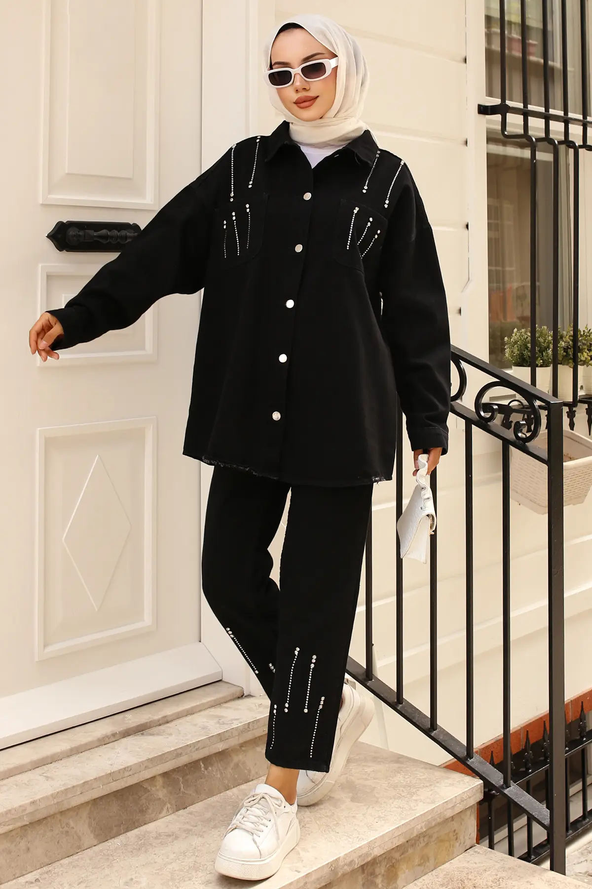 Stone Detailed Double Suit-detail