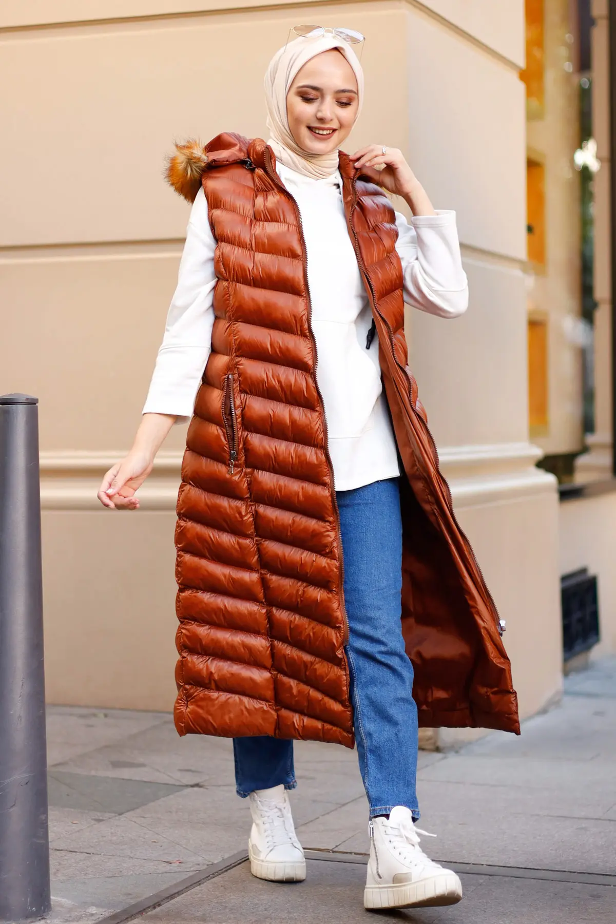 1701 Uzun Yakasi Kürklü Dolgu Yelek Taba-detail