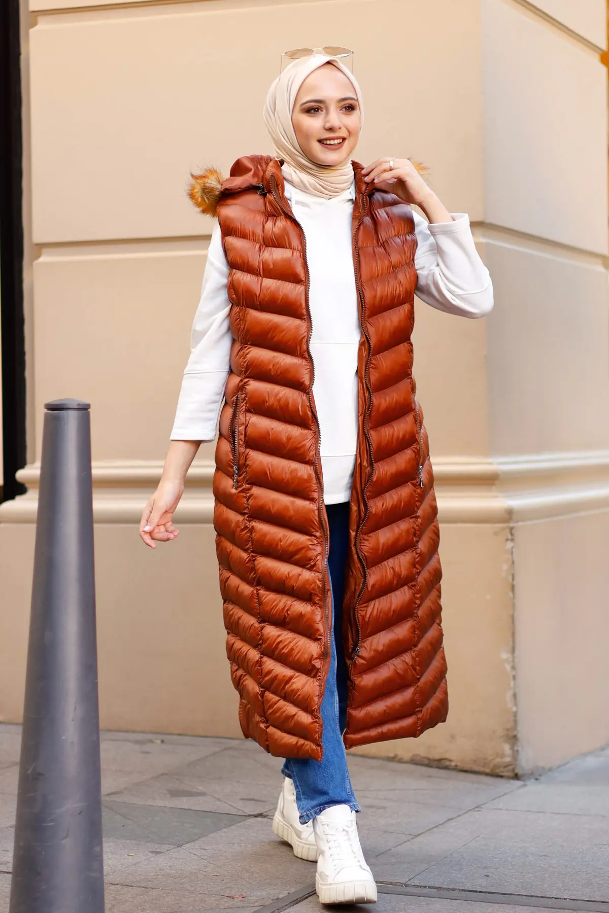 1701 Uzun Yakasi Kürklü Dolgu Yelek Taba-detail