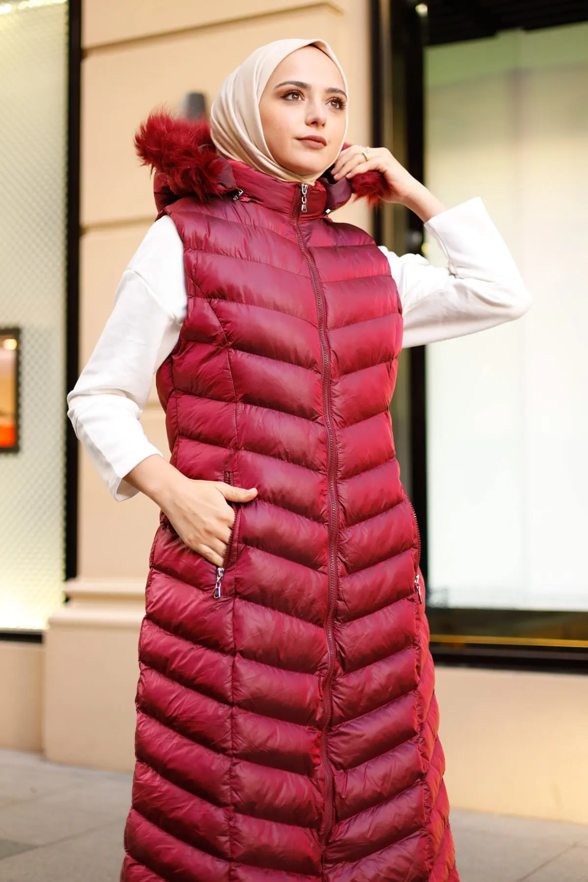 1701 Uzun Yakasi Kürklü Dolgu Yelek Vişne-detail