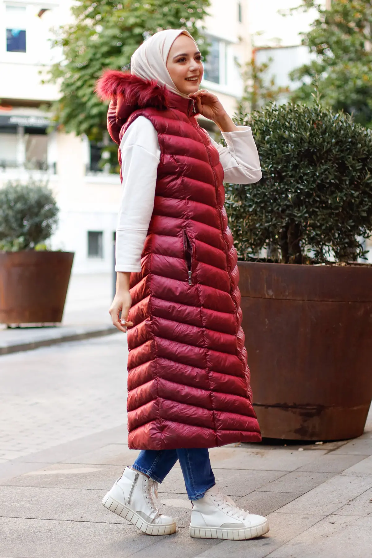 1701 Uzun Yakasi Kürklü Dolgu Yelek Vişne-detail