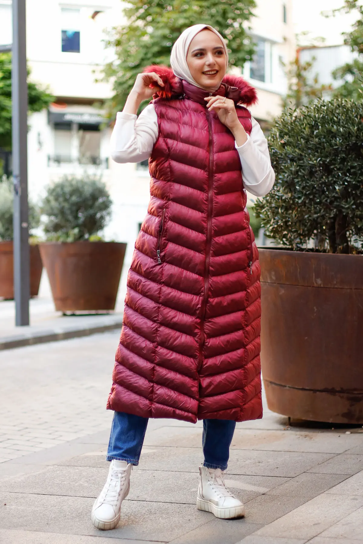 1701 Uzun Yakasi Kürklü Dolgu Yelek Vişne-detail