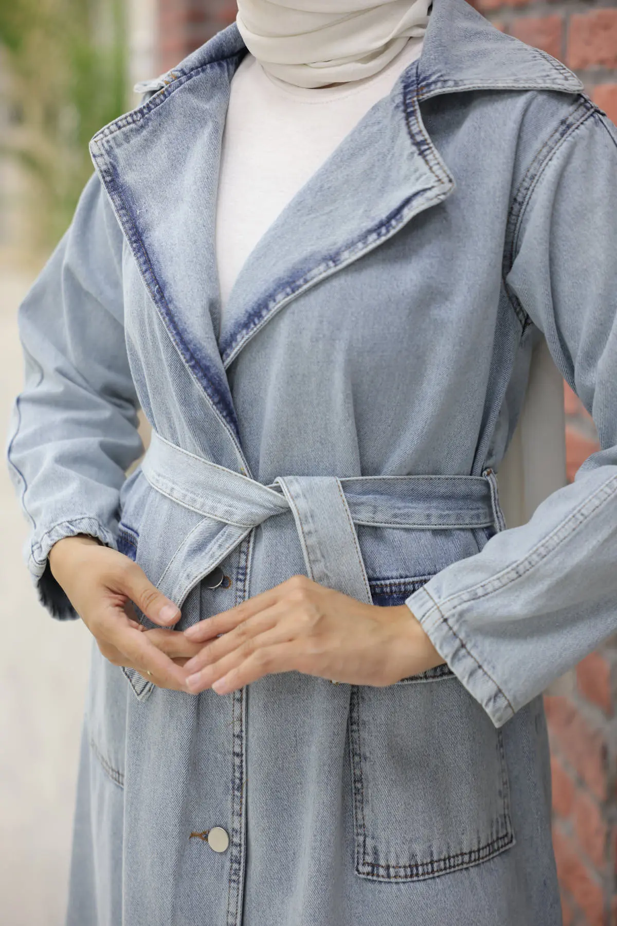 Hijab Trenchcoat-detail