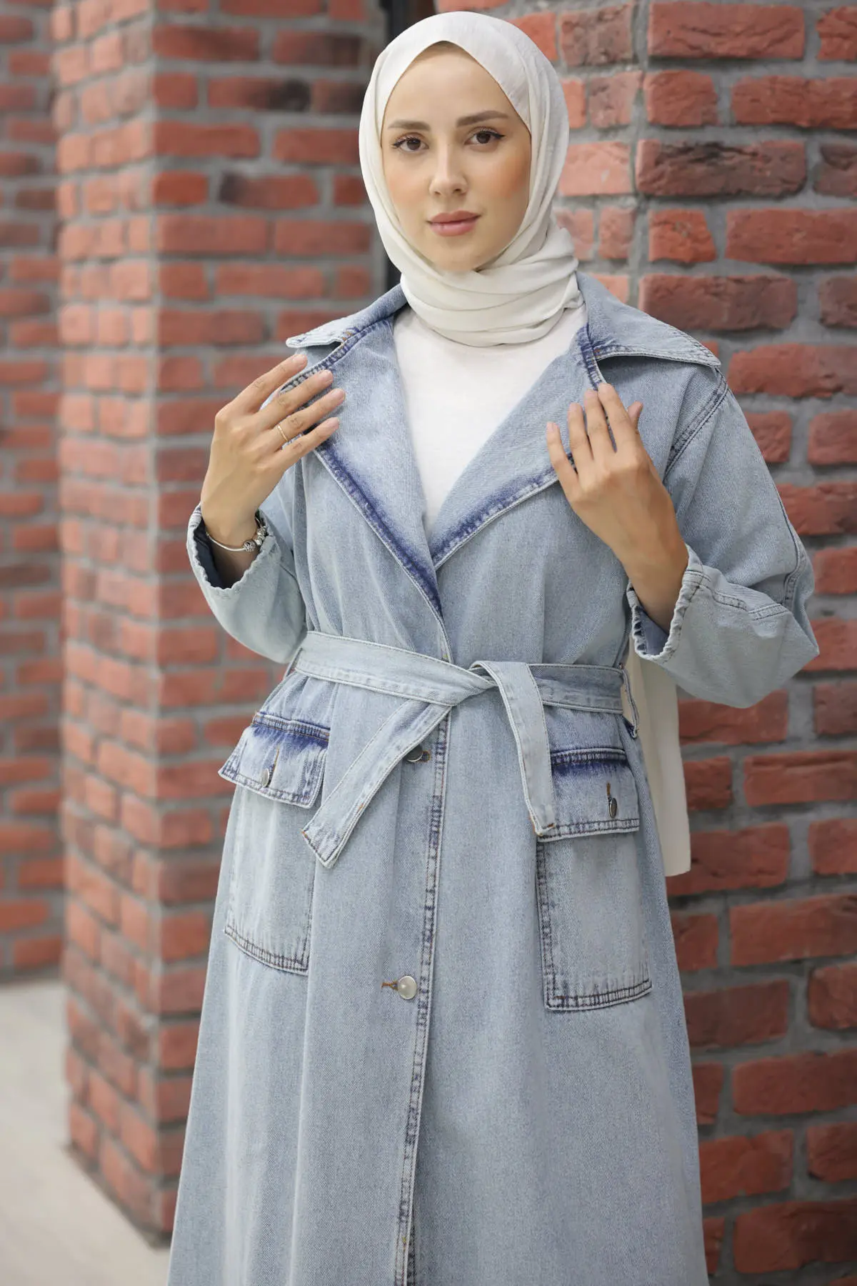 Hijab Trenchcoat-detail