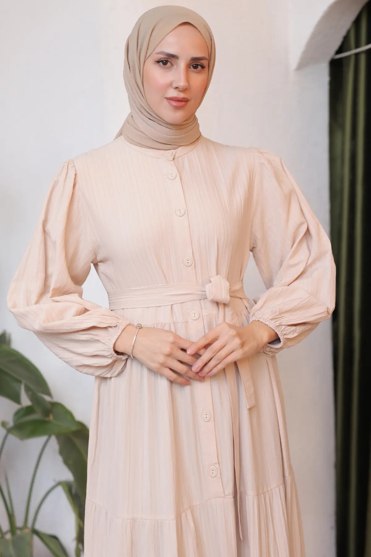 2024 Düğme Detaylı Elbise Bej-detail